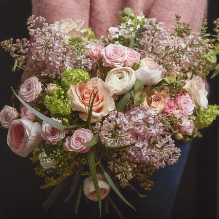 votre artisan fleuriste vous propose le bouquet : Bouquet Hiver de Camille Chouraqui