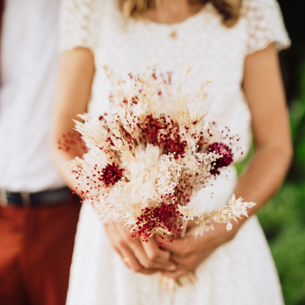 Bouquet de mariée en fleurs séchées