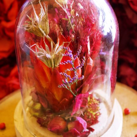 votre artisan fleuriste vous propose le bouquet : Petite cloche de fleurs séchées Rose / Orange