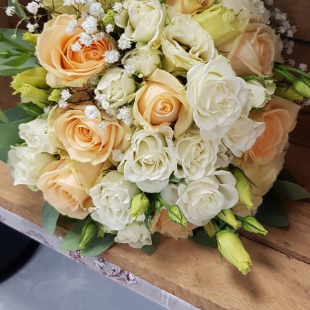 votre artisan fleuriste vous propose le bouquet : bouquet de mariée Elisa