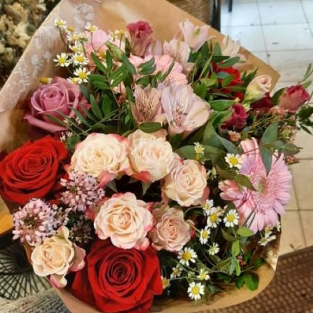 votre artisan fleuriste vous propose le bouquet : Bouquet Lola