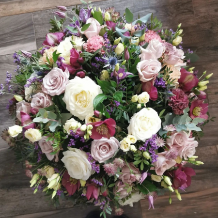votre artisan fleuriste vous propose le bouquet : Composition Florale Deuil