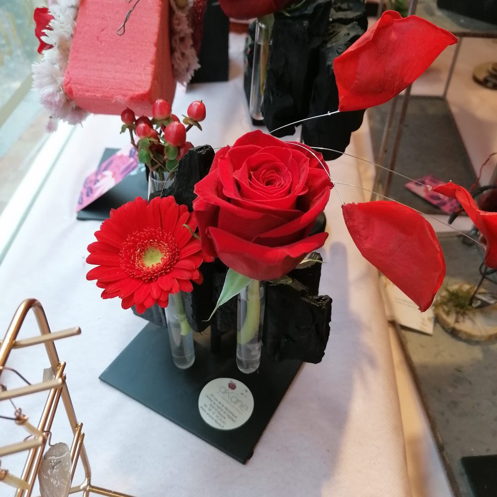 composition actuelle, par Akane - Le murmure des fleurs, fleuriste à Tavernes