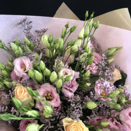 votre artisan fleuriste vous propose le bouquet : Bouquet Rose de Echoppe Végétale