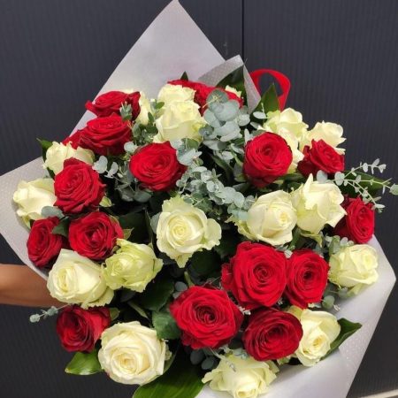 votre artisan fleuriste vous propose le bouquet : Bouquet De Roses