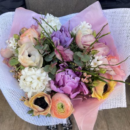 Bouquet Fête des Grands-Mères, par Tiffany Levain, fleuriste à Paris
