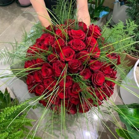 votre artisan fleuriste vous propose le bouquet : Roses de Fleurs de Nina