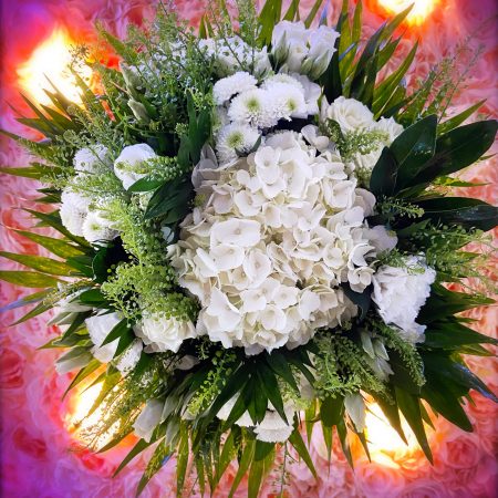 votre artisan fleuriste vous propose le bouquet : Bouquet rond blanc