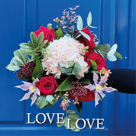 Bouquet "LOVE LOVE", par Amour de fleurs Bordeaux, fleuriste à Bordeaux