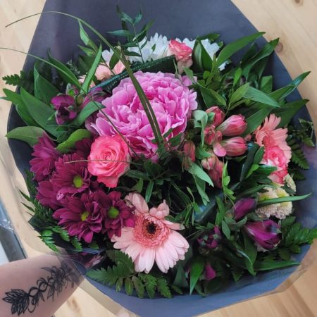 votre artisan fleuriste vous propose le bouquet : Bouquet Fête des mères - Taille S