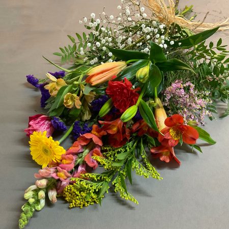votre artisan fleuriste vous propose le bouquet : Bouquet du moment multicolore