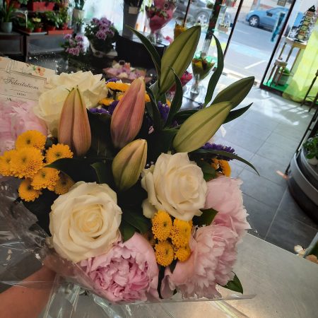 votre artisan fleuriste vous propose le bouquet : Bouquet Fête des Mères