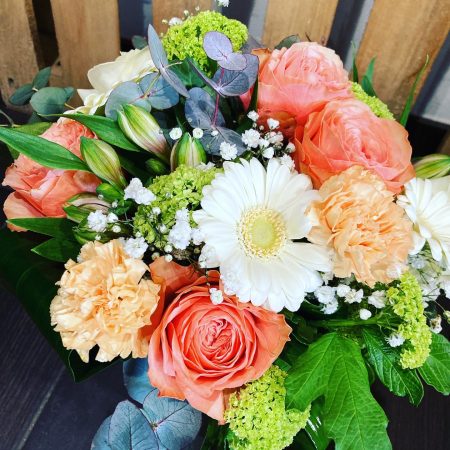 votre artisan fleuriste vous propose le bouquet : Bouquet Pastel Fleuriste