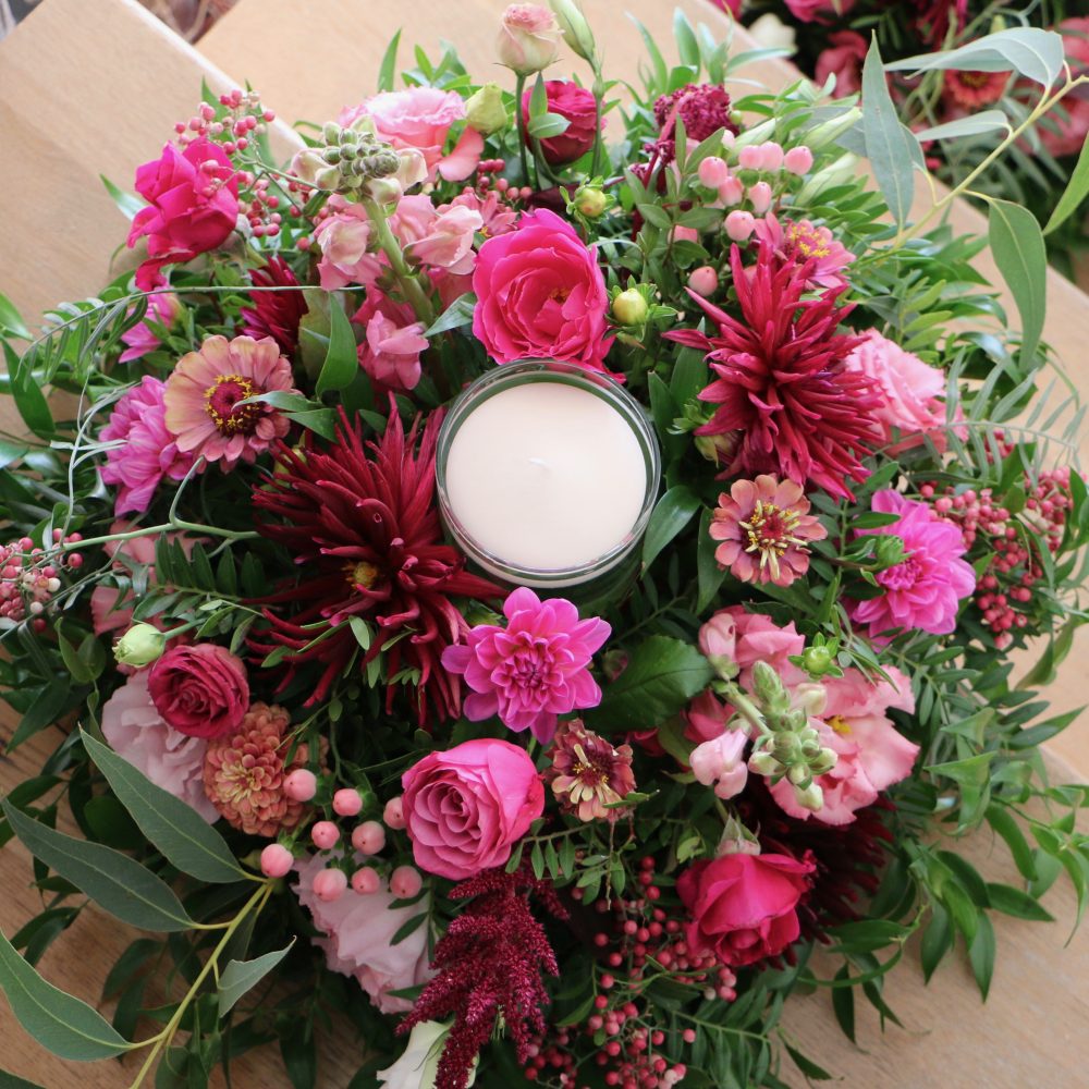 Centre de table avec bougie, par Hanakawa, fleuriste à Meudon