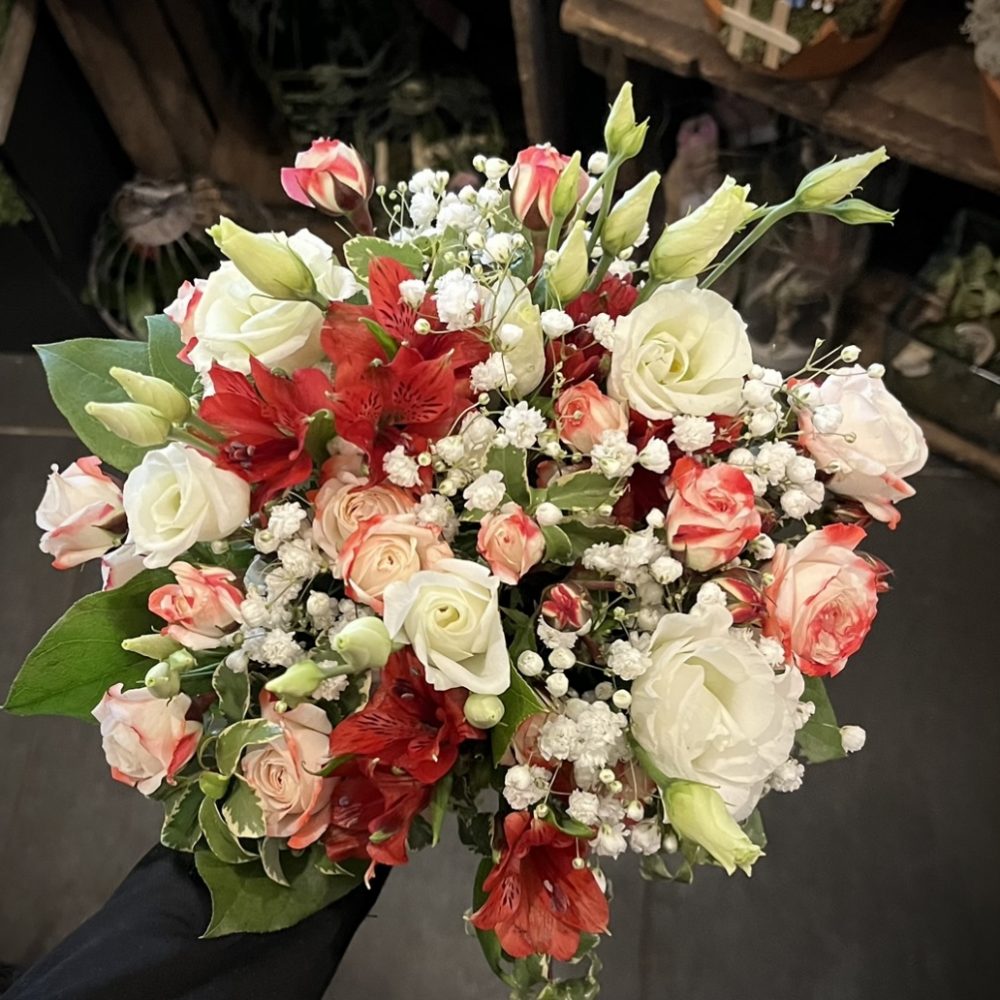 Bouquet rond, par Coup de coeur Villecresnes, fleuriste à Villecresnes