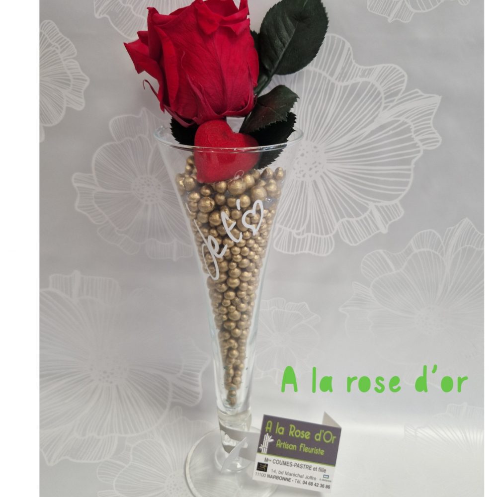 Rose éternelle et son vase, par A La Rose d'Or, fleuriste à Narbonne