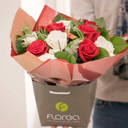 bouquet de roses multicolore, par Florea, fleuriste à Limoges