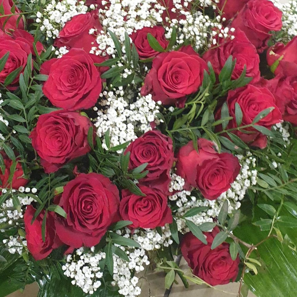 Bouquet de roses rouges, par Fleurs Baccara, fleuriste à Dour
