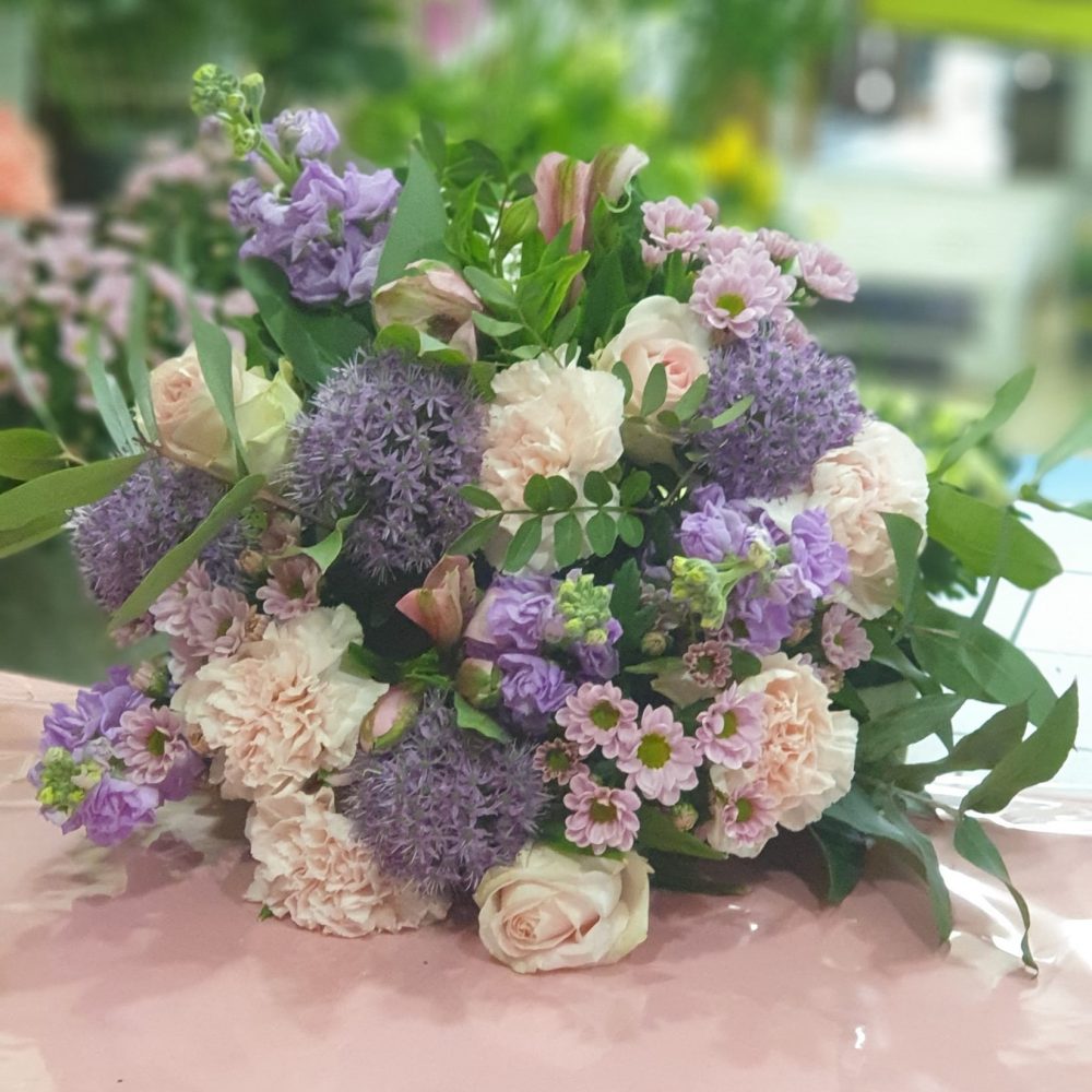 Bouquet de saison, par Fleurs Baccara, fleuriste à Dour