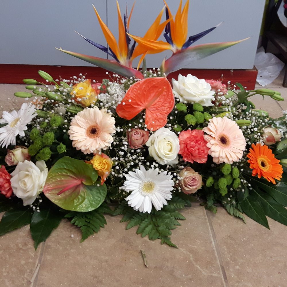 gerbe allongé, par Mon Instant Fleuri, fleuriste à Loireauxence