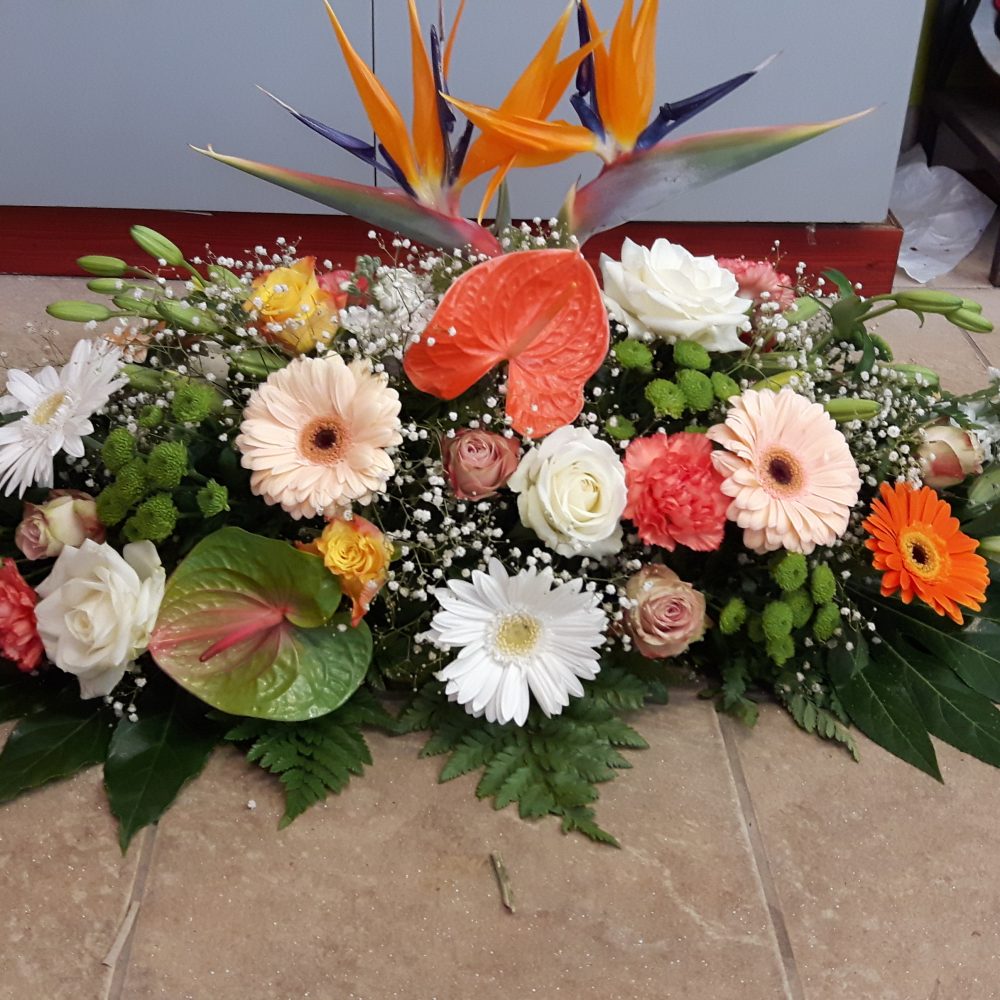 gerbe allongé, par Mon Instant Fleuri, fleuriste à Loireauxence