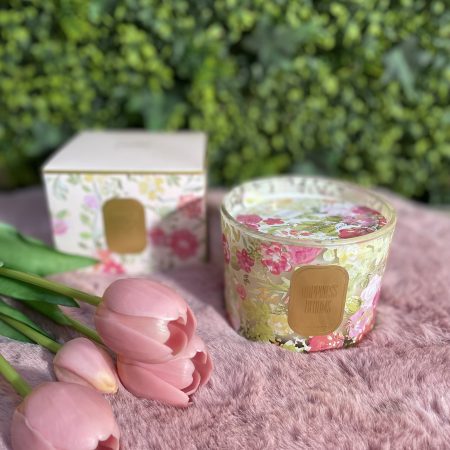 Découvrir notre gamme de bougies au senteur de fleurs, par L'Enchantement, fleuriste à Lyon