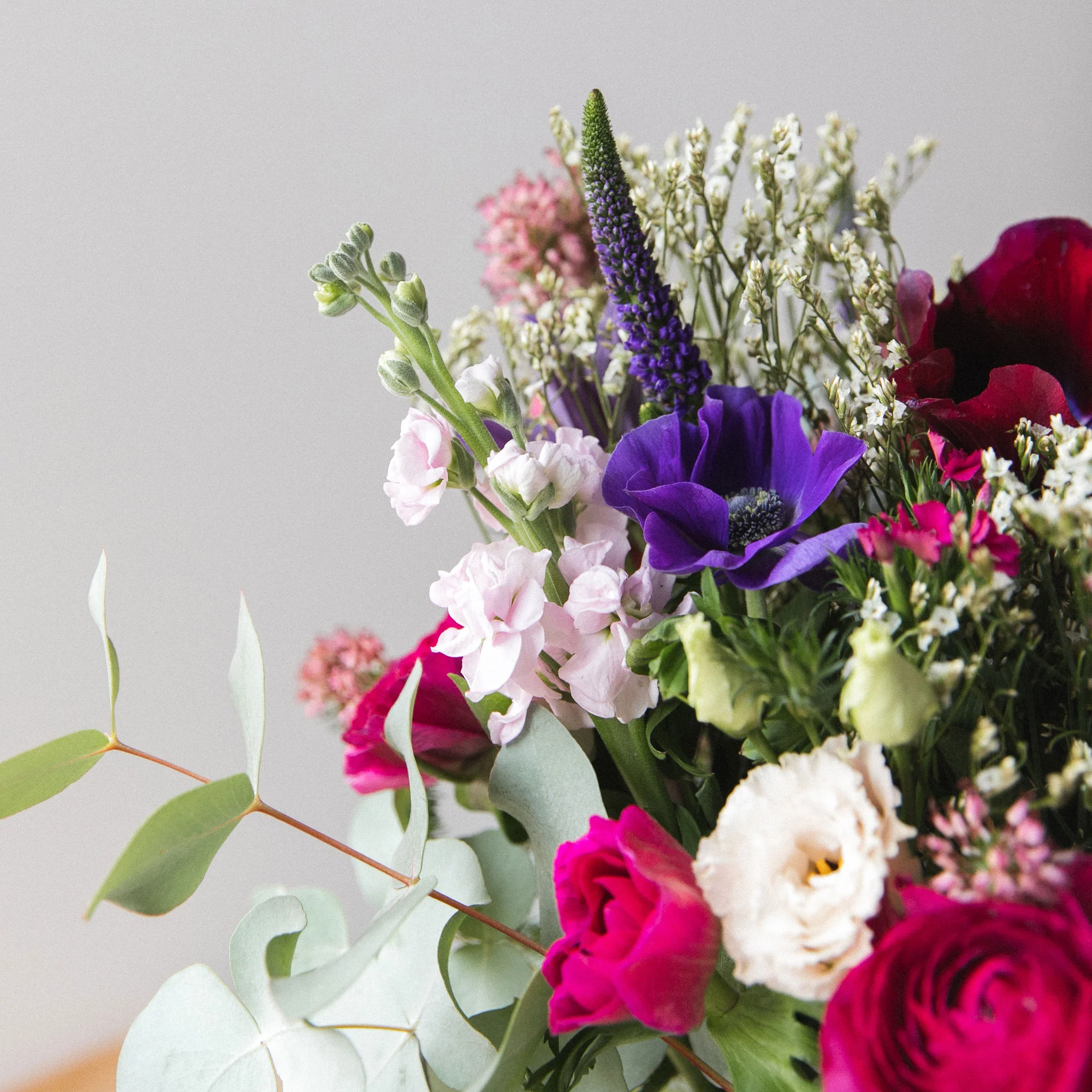 Livraison de fleurs Marseille et proximité, par Floralies 2, artisan fleuriste