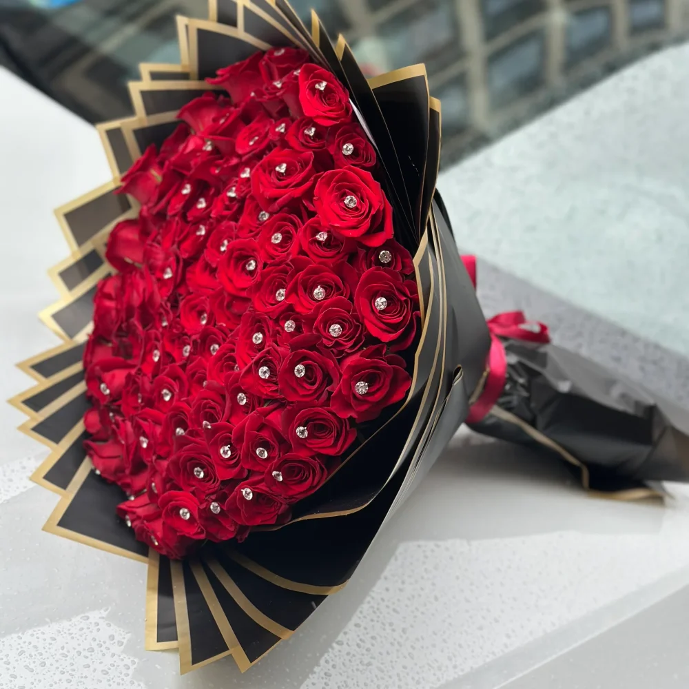 Bouquet de 101 roses diamant, par Trésors Fleuris, fleuriste à Belfort