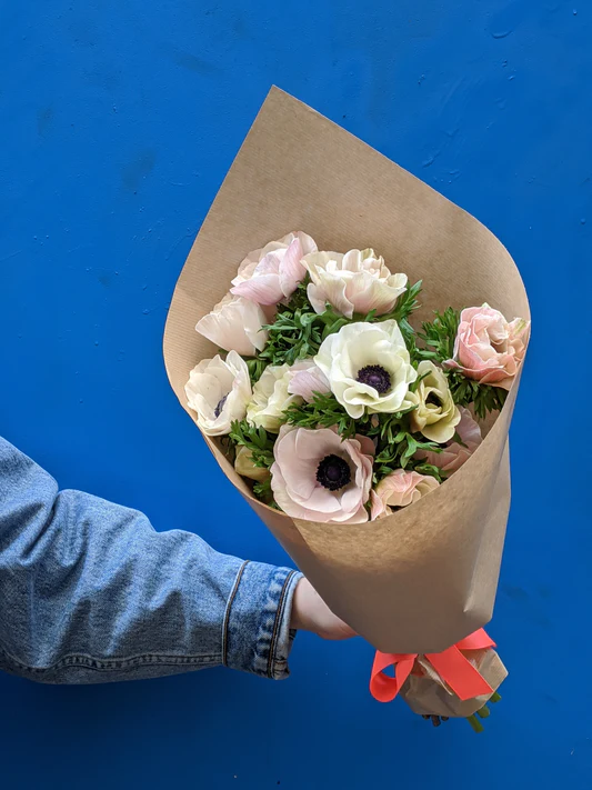 Botte d&rsquo;Anémones, par Ziggy, fleuriste à Marseille