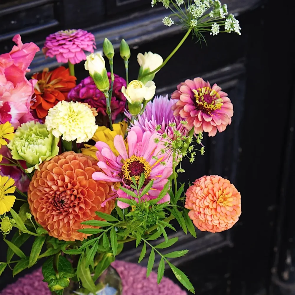 Bouquet Deuil Fleurs Fraîches, par Les Filles Les Fleurs, fleuriste à Bordeaux
