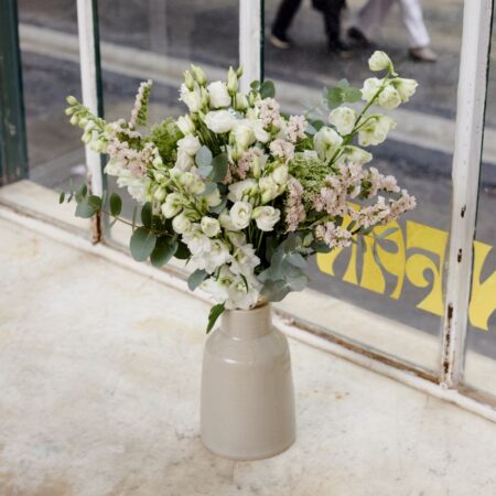 Bouquet Baptême & Communion, par Votre Studio Floral, fleuriste à Paris