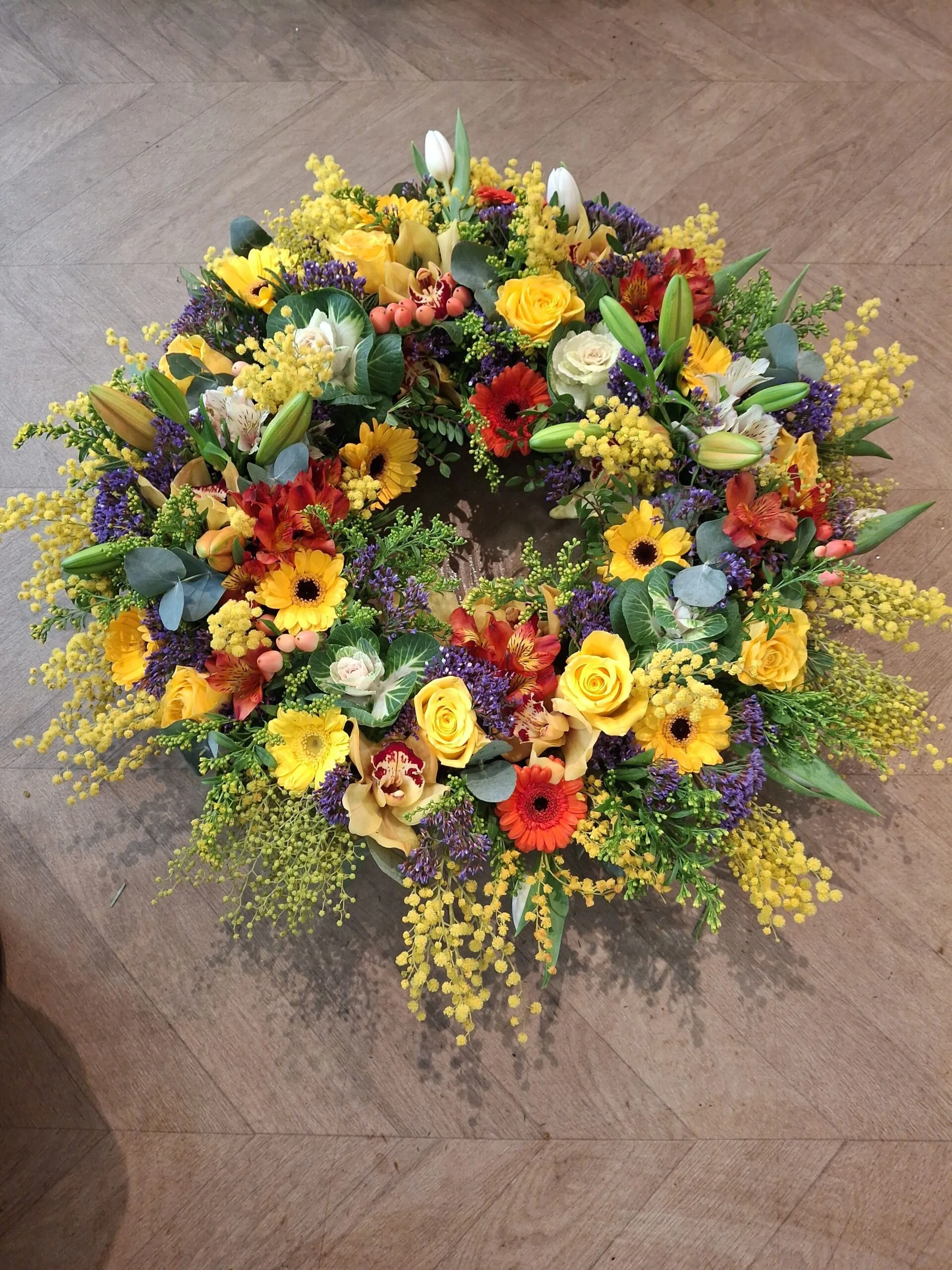 Couronne deuil, par Art Floral Le Puy en Velay, fleuriste à Le Puy-en-Velay