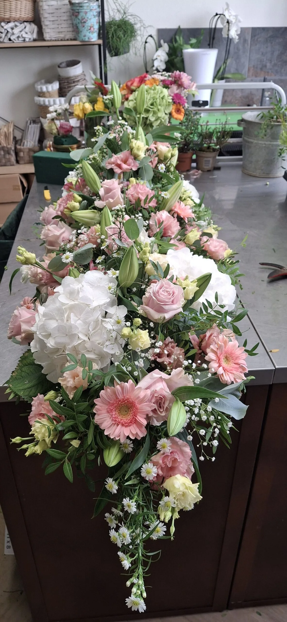 Dessus de cercueil, par Art Floral Le Puy en Velay, fleuriste à Le Puy-en-Velay