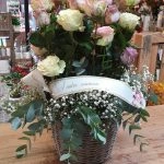 Piquée de Roses, par Rêve d'orchidée, fleuriste à Quimper