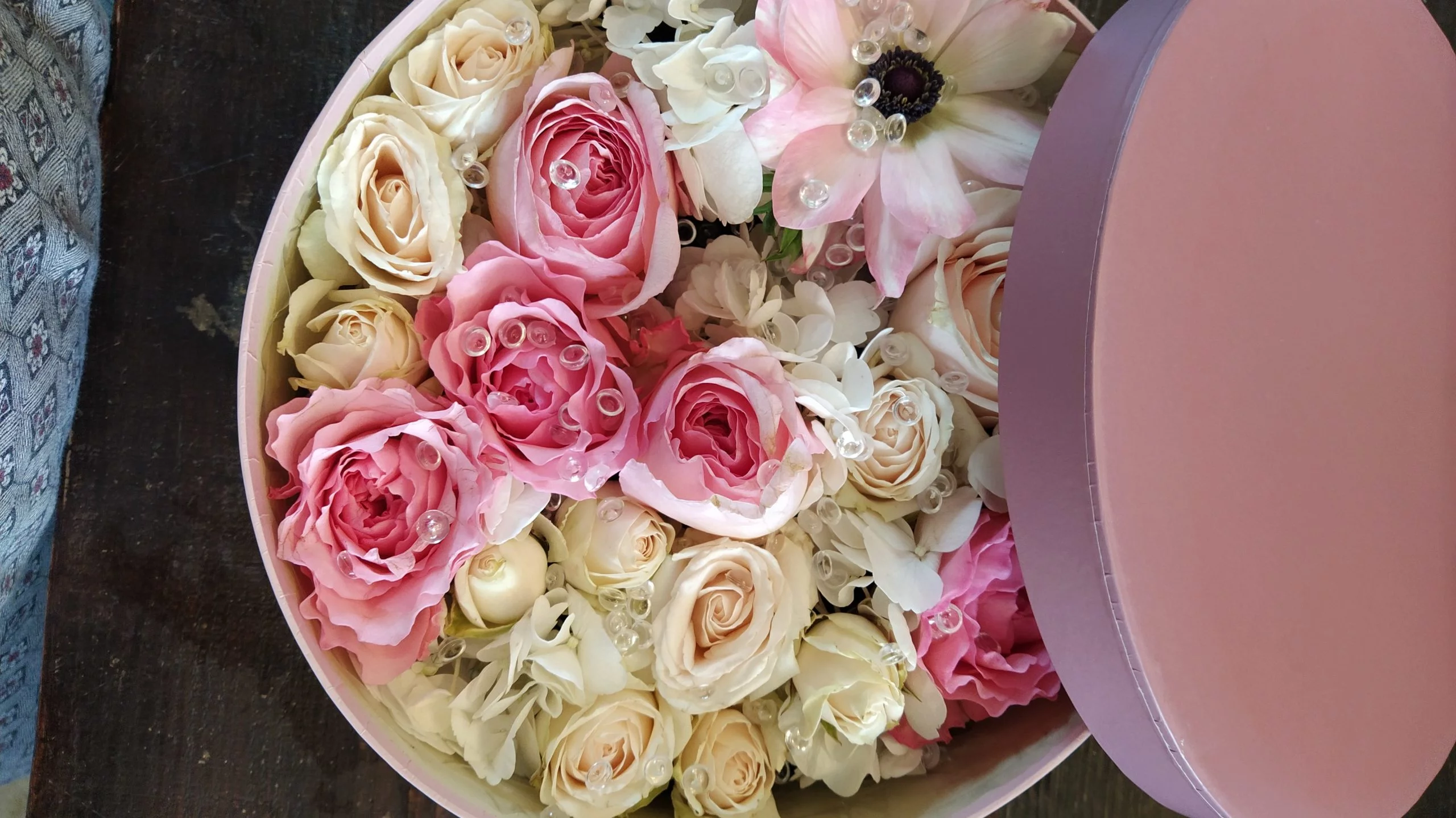 Boxflower Nacre, par La Fabrique Végétale, fleuriste à Wissous