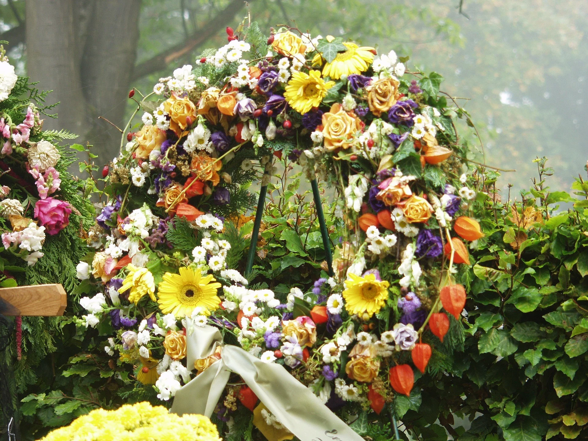 Couronne deuil, par Germinal, fleuriste à Paris