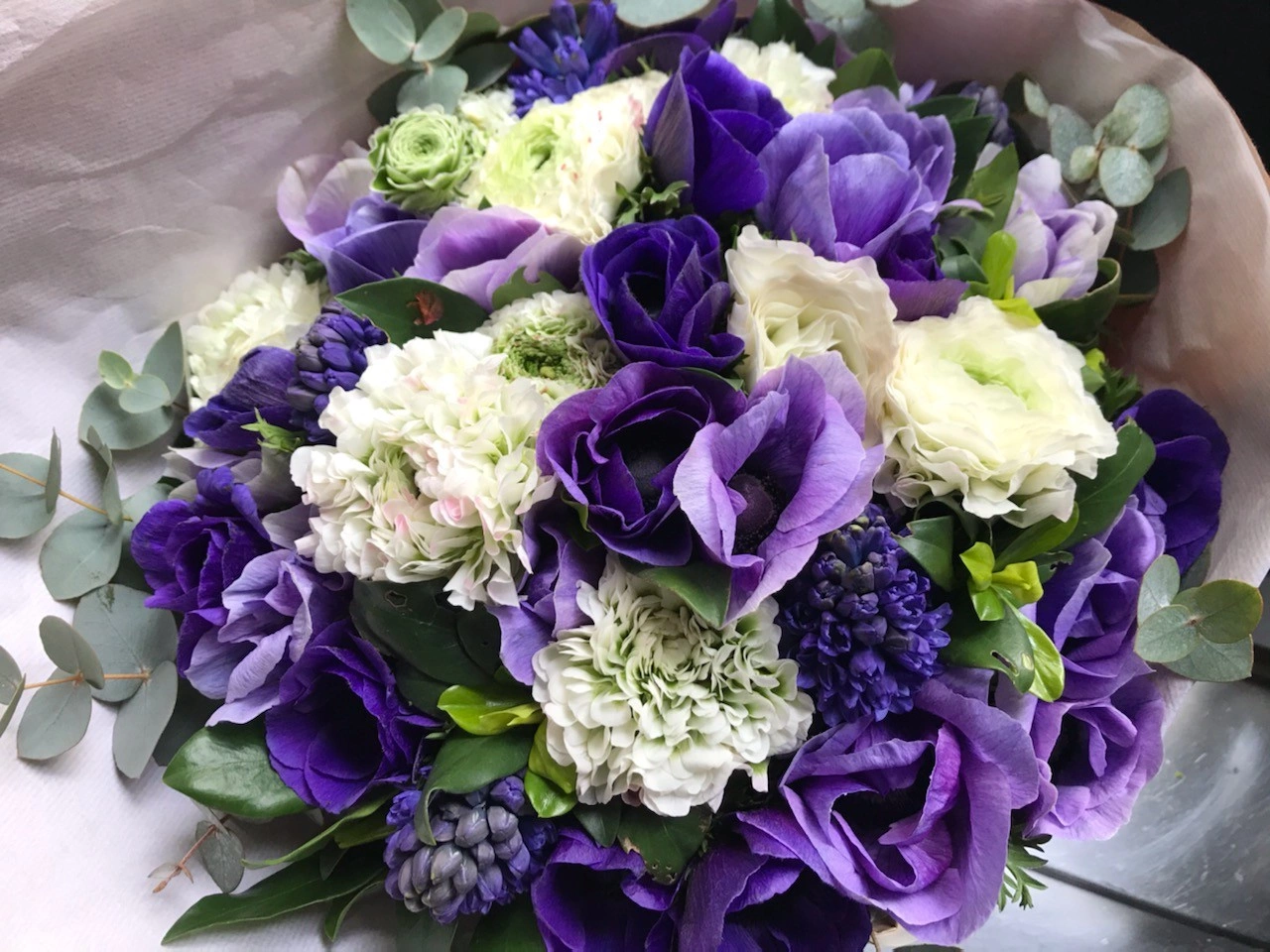 Bouquet rond, par Amapola fleuriste, fleuriste à Paris