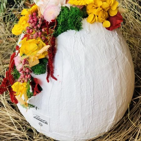 œuf de pâques en fleurs éternelles, par Akane - Le murmure des fleurs, fleuriste à Tavernes