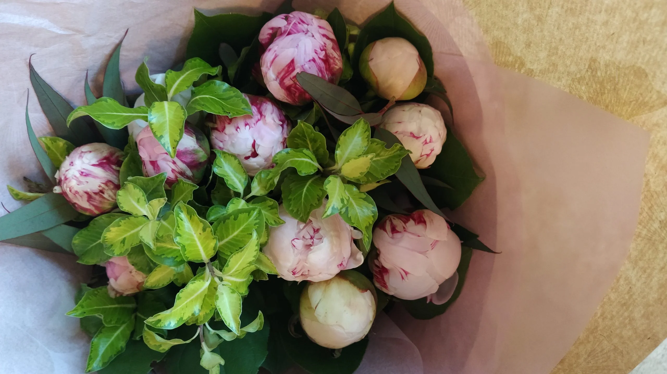 Miss sarah, par La Fabrique Végétale, fleuriste à Wissous