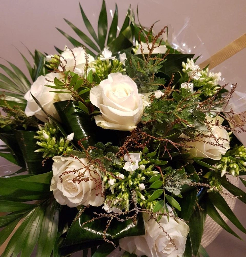 Bouquet Blanc et Vert, par Quand les fleurs s'en mêlent, fleuriste à Houilles