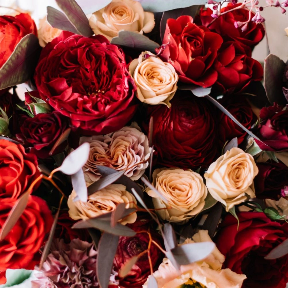 Bouquet rouge, par Les jolies choses, fleuriste à Couëron
