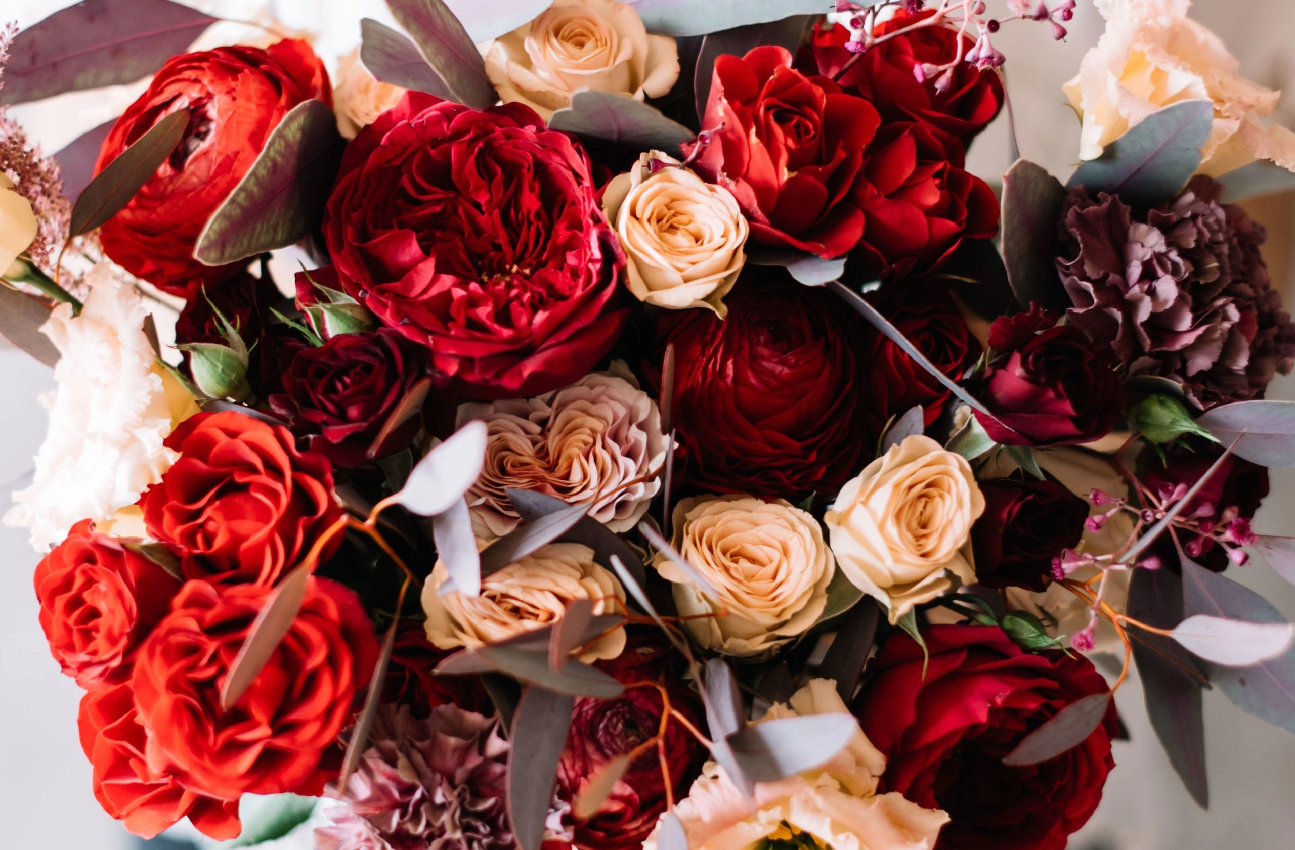 Bouquet rouge, par Les jolies choses, fleuriste à Couëron