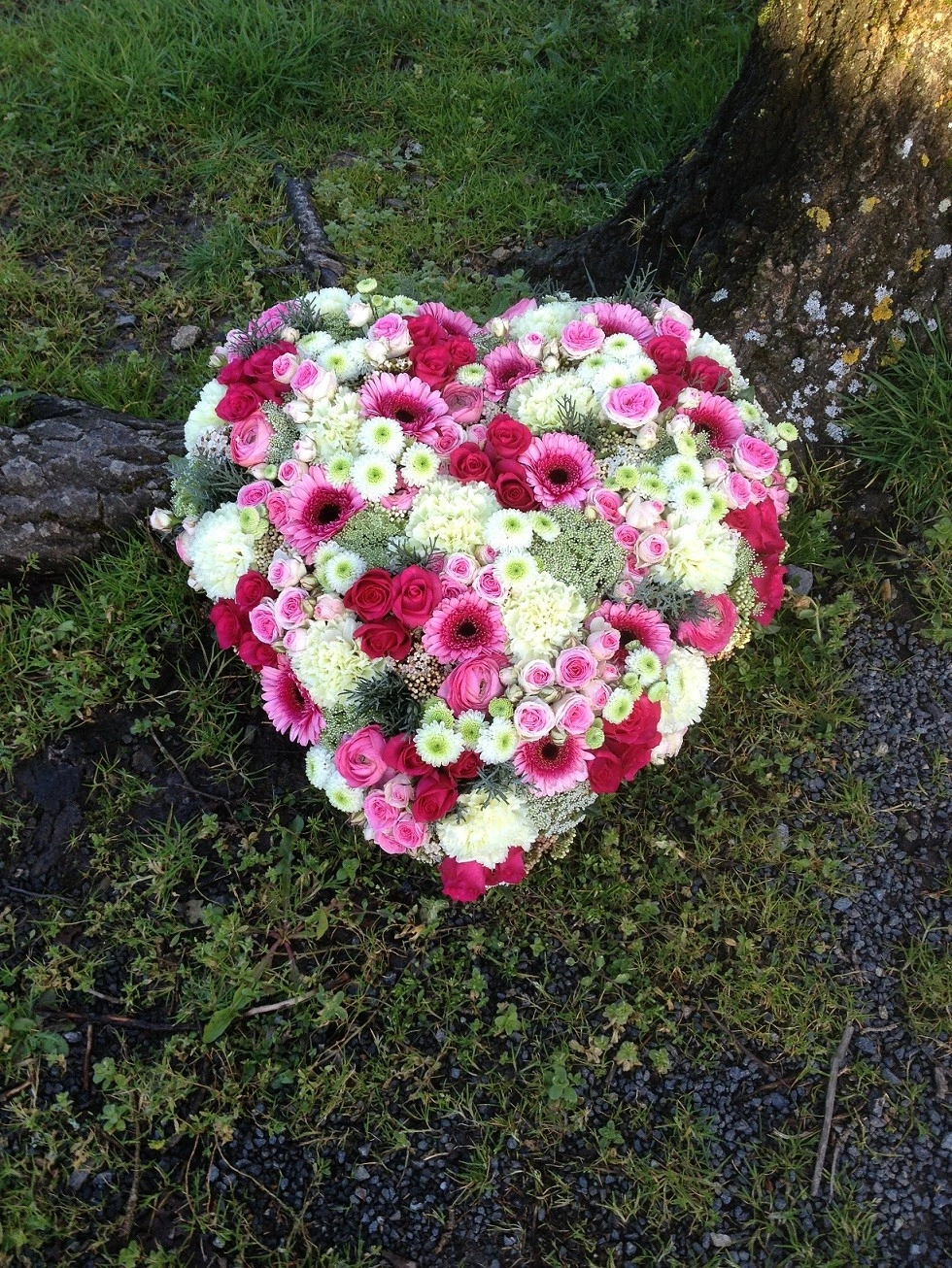 Coeur de fleurs, par Les jolies choses, fleuriste à Couëron