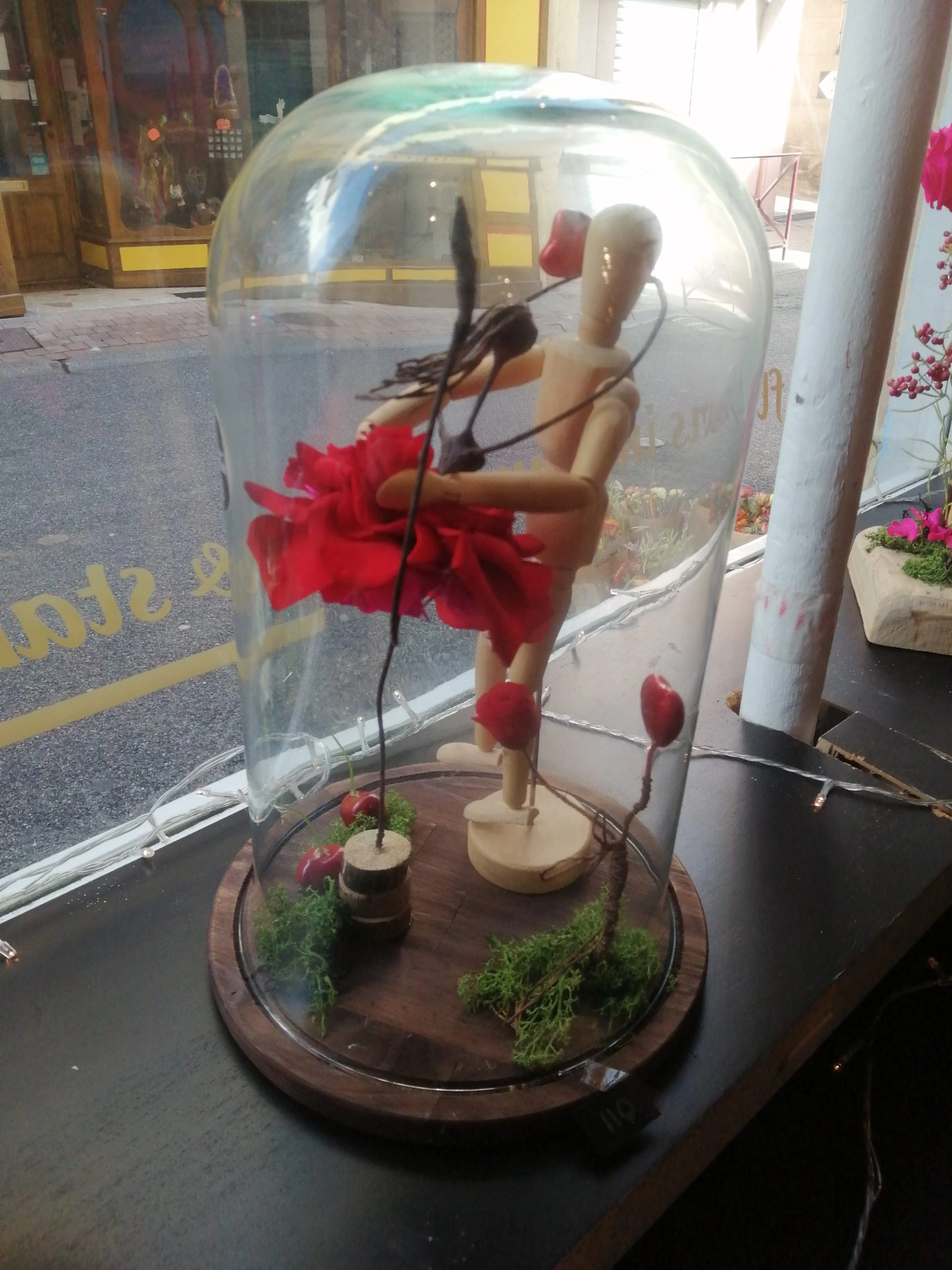 Les DANSEURS, par Akane - Le murmure des fleurs, fleuriste à Cuers