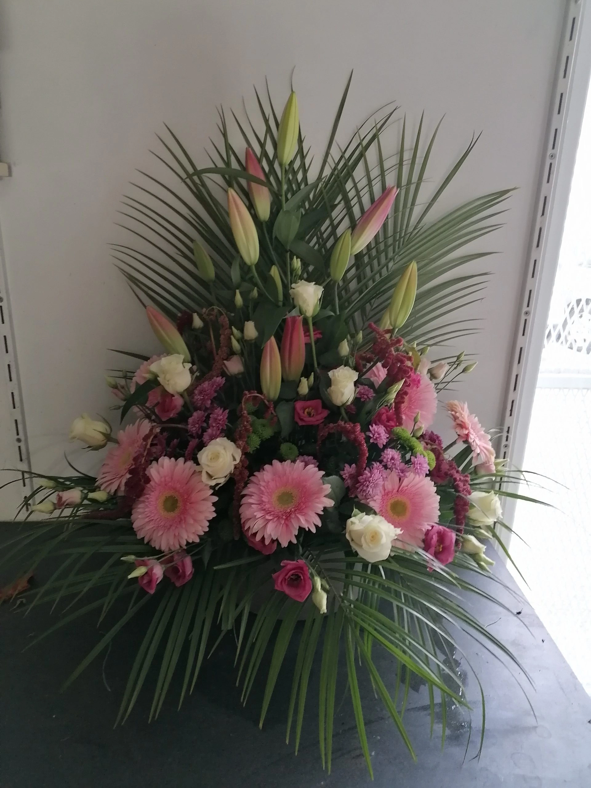 Devant De Tombe, par Jo lafleur, fleuriste à Besançon