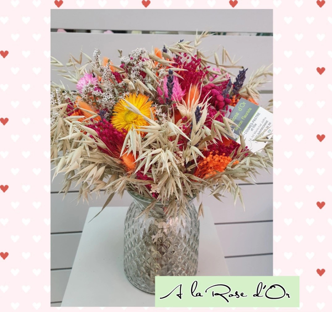 Bouquet Rond De Fleurs Séchées et son vase, par A La Rose d'Or, fleuriste à Narbonne