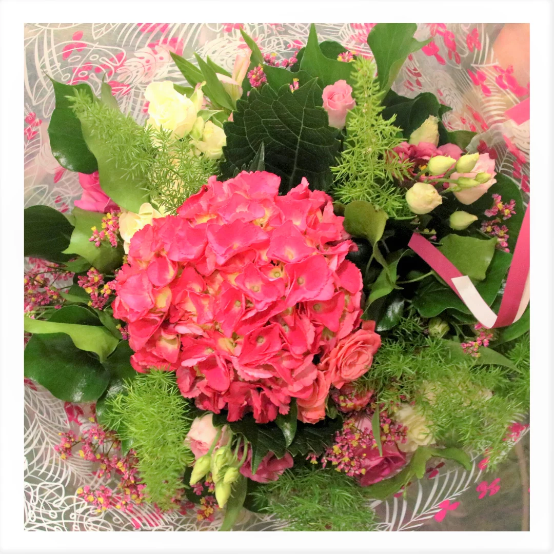 Bouquet Fête des Mères, par La Boutique de Marie, fleuriste à Pézenas