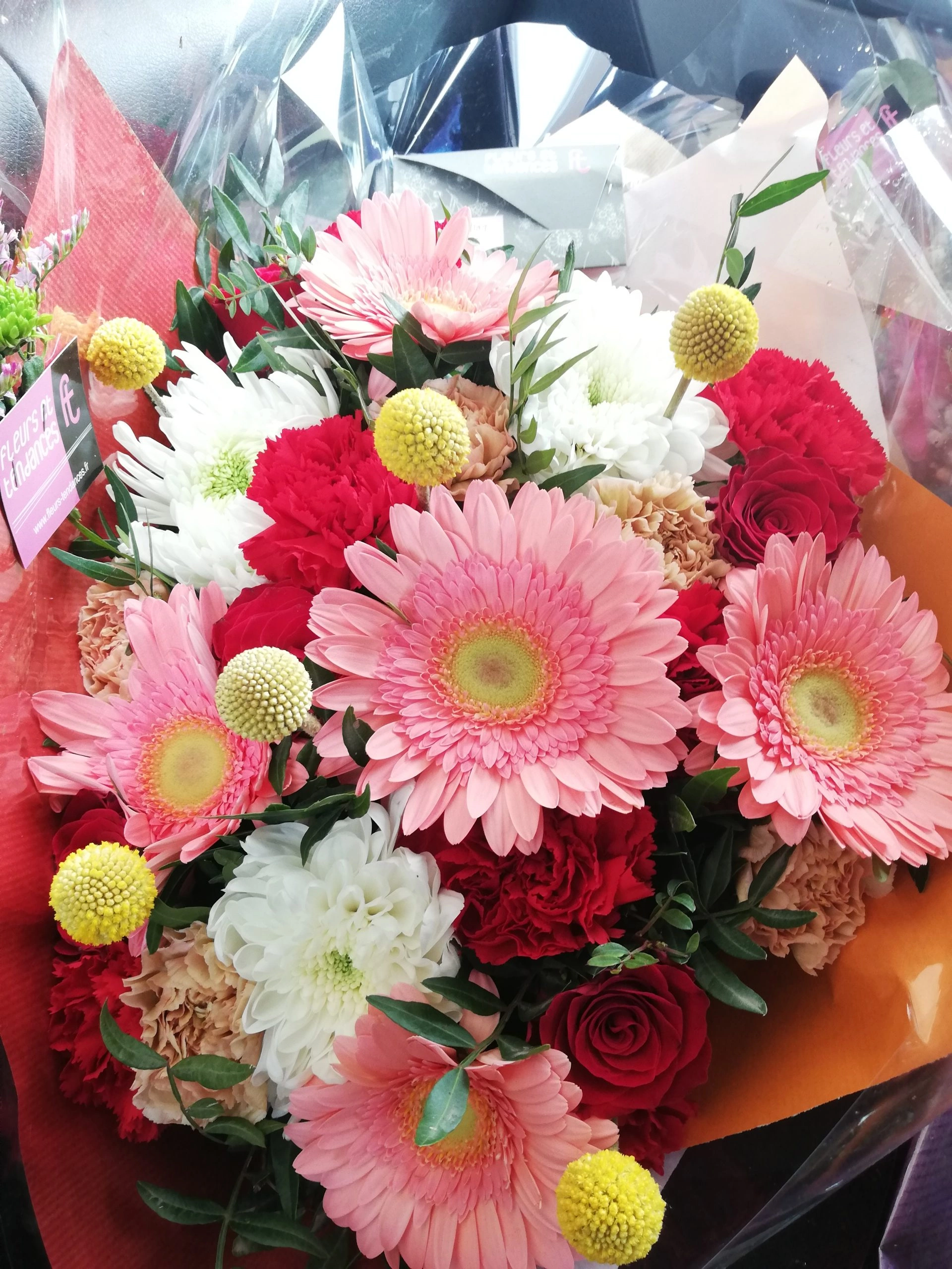 Bouquet estival, pétillant et coloré, par Fleurs et Tendances, fleuriste à Vandœuvre-lès-Nancy