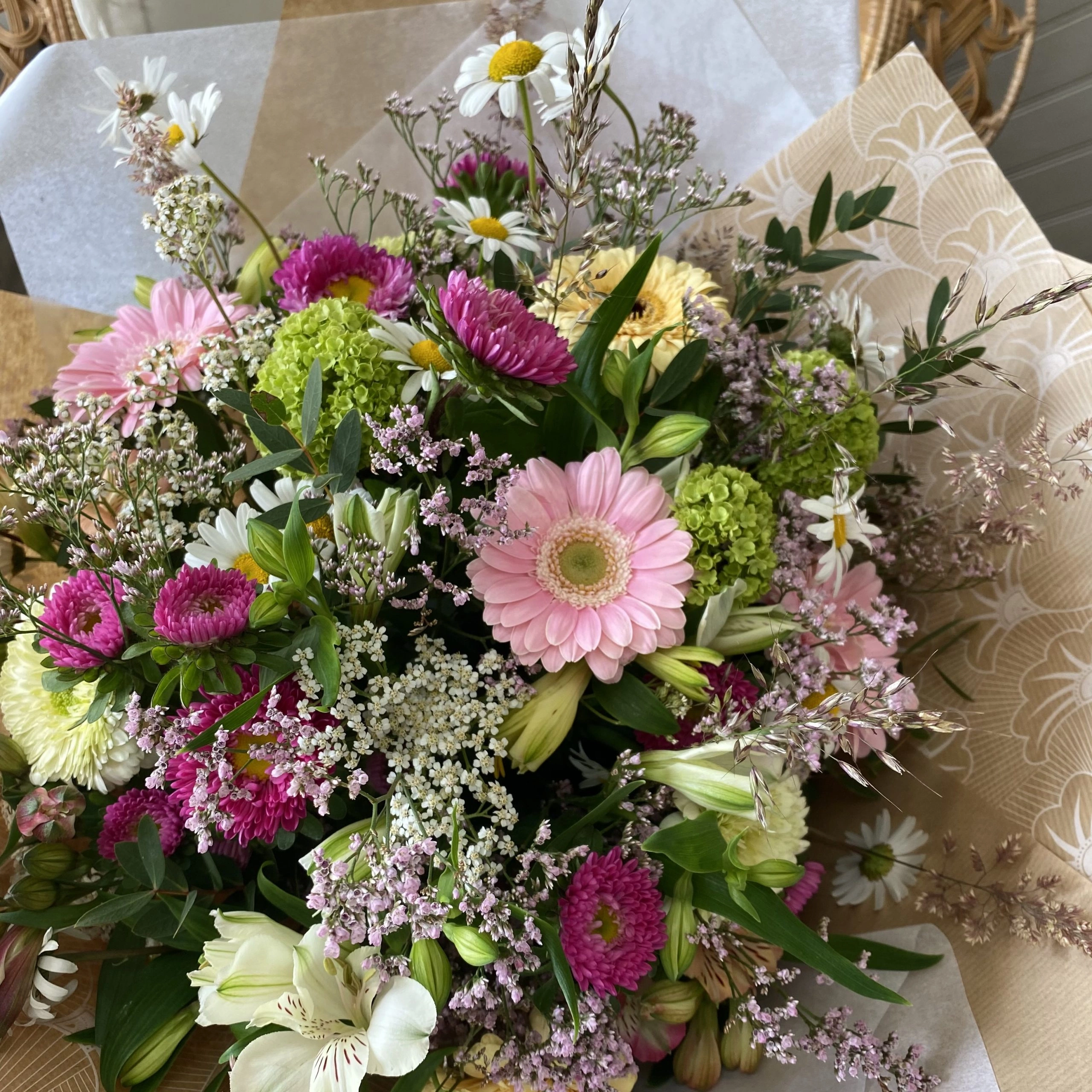 Bouquet de fleurs de saison by LP Floral Designer, par LP floral designer, fleuriste à Villenave-d'Ornon