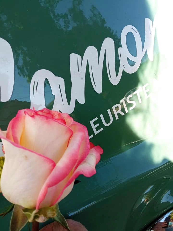 Livraison de fleurs Rivières et proximité, par Camomille Fleuriste Nomade, artisan fleuriste
